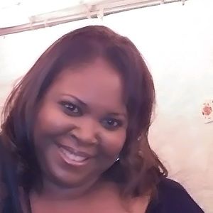 Meet your Posher, Lorri